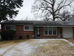Pre-foreclosure in  BERMUDA CT Saint Louis, MO 63121