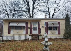 Pre-foreclosure Listing in FLORENCE AVE SAINT ANN, MO 63074