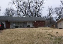 Pre-foreclosure in  RENOIR LN Saint Louis, MO 63146