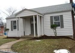 Pre-foreclosure in  MELROSE AVE Saint Louis, MO 63130