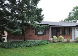 Pre-foreclosure in  HEBERLIE DR Saint Louis, MO 63123