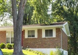 Pre-foreclosure in  LAURA LN Saint Louis, MO 63125
