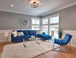 Pre-foreclosure in  WHITFIELD RD Northbrook, IL 60062