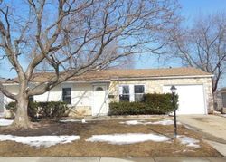 Pre-foreclosure Listing in LAUREL CT STREAMWOOD, IL 60107