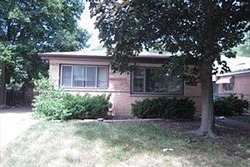 Pre-foreclosure in  OAKTON ST Morton Grove, IL 60053