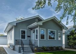 Pre-foreclosure in  W BARRY AVE Elmwood Park, IL 60707