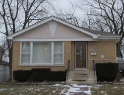 Pre-foreclosure in  LARAMIE AVE Burbank, IL 60459