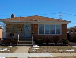 Pre-foreclosure in  S KOMENSKY AVE Chicago, IL 60652