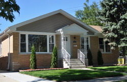 Pre-foreclosure in  S TROY ST Chicago, IL 60652