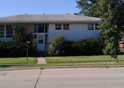 Pre-foreclosure Listing in S KATHY CT PALOS HILLS, IL 60465