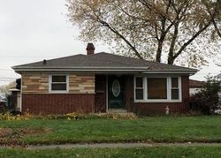Pre-foreclosure in  153RD ST Midlothian, IL 60445