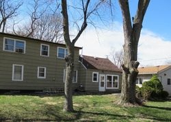  Clifton Park Ave, Markham IL