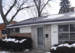 Pre-foreclosure in  BURNHAM AVE Calumet City, IL 60409