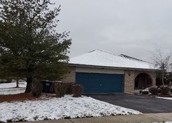 Pre-foreclosure Listing in VILLAGE DR HAZEL CREST, IL 60429