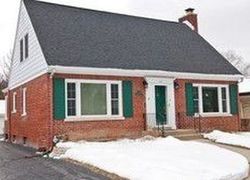 Pre-foreclosure in  TRAVERS LN Flossmoor, IL 60422