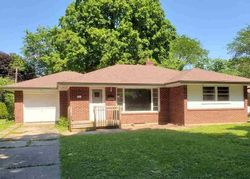 Pre-foreclosure in  ROLAND AVE Rockford, IL 61107