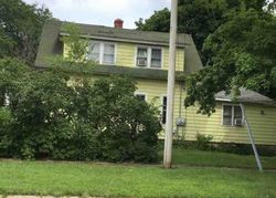 Pre-foreclosure in  20TH AVE Rockford, IL 61104
