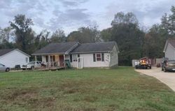 Pre-foreclosure Listing in DUFF ST GASTONIA, NC 28054