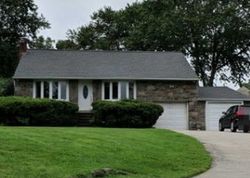 Pre-foreclosure in  N MALIN RD Broomall, PA 19008