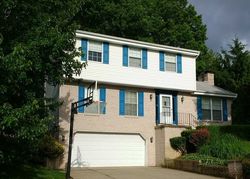 Pre-foreclosure in  SUNNYSLOPE DR Gibsonia, PA 15044
