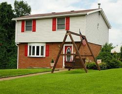 Pre-foreclosure in  DUKE DR Elizabeth, PA 15037