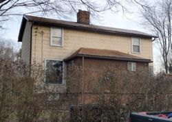 Pre-foreclosure in  LIBERTY ST Tarentum, PA 15084