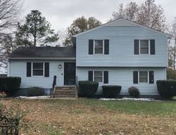 Pre-foreclosure Listing in MERLE ST RICHMOND, VA 23231