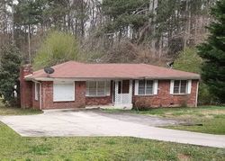 Pre-foreclosure Listing in DILLON RD AUSTELL, GA 30168