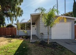 Pre-foreclosure in  ANNA ST West Sacramento, CA 95605
