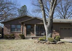 Pre-foreclosure in  S QUINCY PL Tulsa, OK 74105