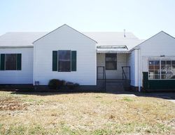 Pre-foreclosure in  E NEWTON PL Tulsa, OK 74110