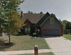 Pre-foreclosure Listing in S POPLAR AVE BROKEN ARROW, OK 74011