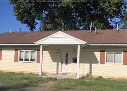 Pre-foreclosure in  KNOX AVE Saint Albans, WV 25177