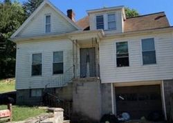 Pre-foreclosure Listing in HIGHLAND ST MANNINGTON, WV 26582