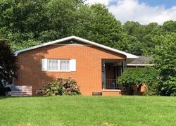 Pre-foreclosure Listing in LINDEN LN FAIRMONT, WV 26554
