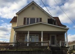 Pre-foreclosure in  OAK AVE Moundsville, WV 26041