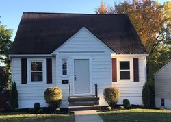 Pre-foreclosure in  W LOCUST DR Beckley, WV 25801