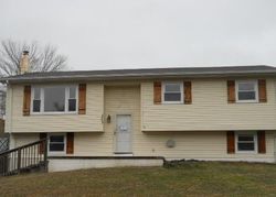 Pre-foreclosure Listing in ROCK HOUSE RD LESTER, WV 25865