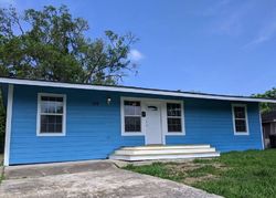 Pre-foreclosure Listing in ACACIA ST LAKE JACKSON, TX 77566