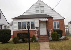 Pre-foreclosure in  HILLSIDE BLVD New Hyde Park, NY 11040
