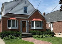 Pre-foreclosure Listing in CARNATION AVE FLORAL PARK, NY 11001