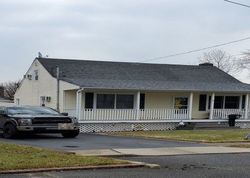Pre-foreclosure Listing in IRAM PL BETHPAGE, NY 11714