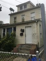 Pre-foreclosure in  171ST PL Jamaica, NY 11433