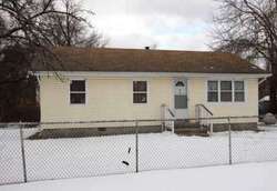 Pre-foreclosure Listing in ARLINGTON AVE WYANDANCH, NY 11798