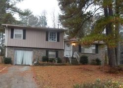 Pre-foreclosure Listing in AVALON WAY RIVERDALE, GA 30274