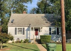 Pre-foreclosure in  FORDLEIGH RD Baltimore, MD 21215