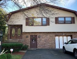 Pre-foreclosure Listing in PLAZA RD FAIR LAWN, NJ 07410