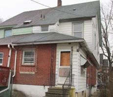 Pre-foreclosure in  6TH AVE Roebling, NJ 08554