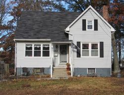 Pre-foreclosure in  WALNUT AVE Woodbury Heights, NJ 08097