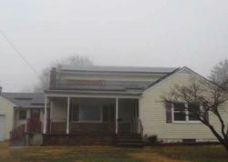 Pre-foreclosure in  GODFREY DR Trenton, NJ 08610